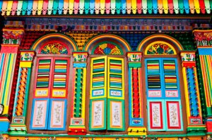 Цветные здания в разных уголках мира